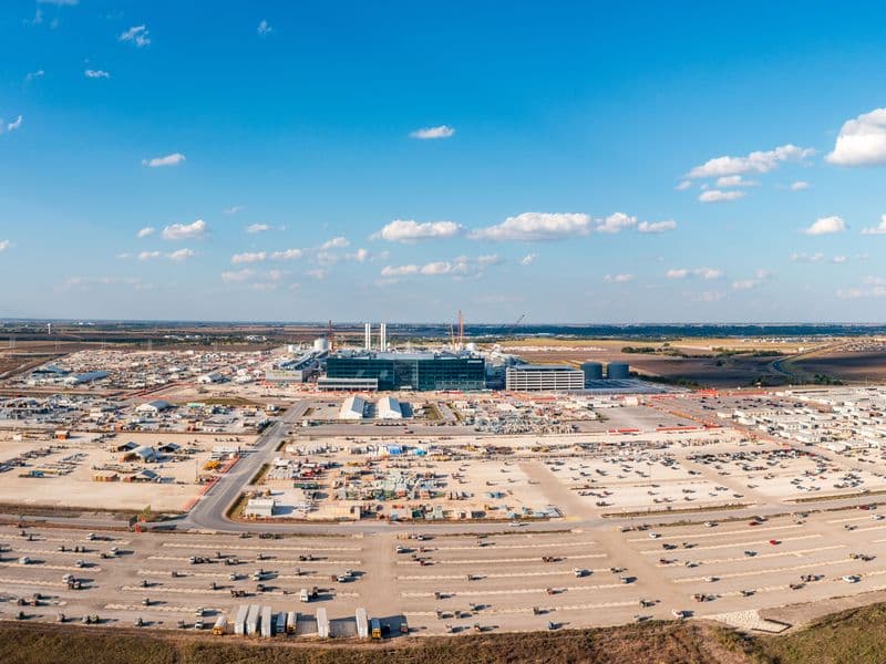 Samsung semiconductor fab manufacturing facility near Austin in Texas